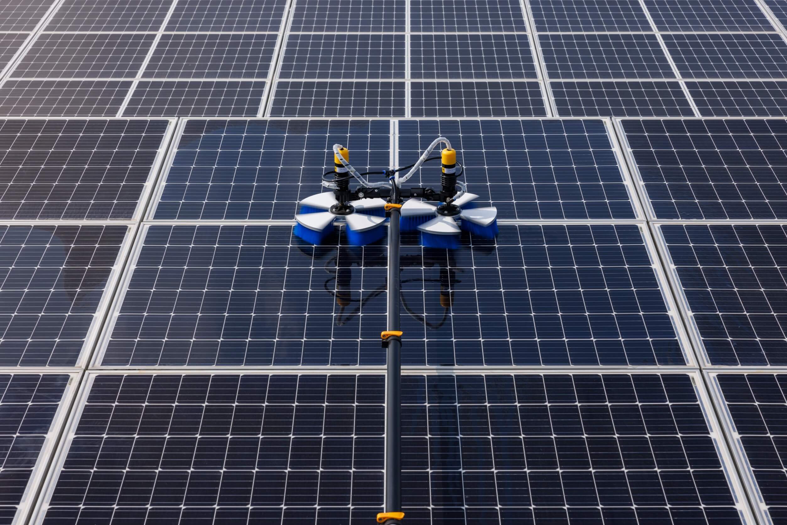 プロの技術と専用の洗浄機器